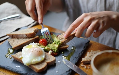 Как отказаться от подсчета калорий и похудеть на 10 кг: секреты интуитивного питания