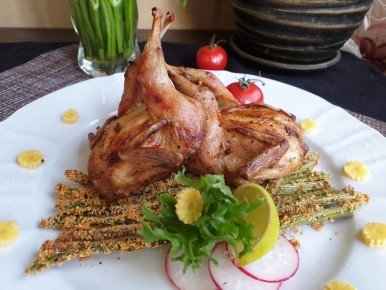 Необычный подход к фаст-фуду: перепелки-фри и хрустящая спаржа