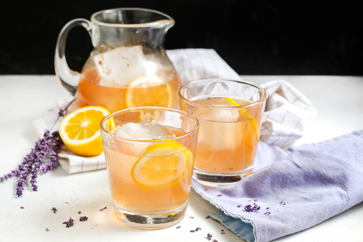 Лимонад с лавандой: освежающий напиток для летних дней