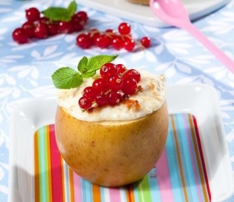 Запеченные яблоки с творожным наполнителем: идеальный десерт для всей семьи