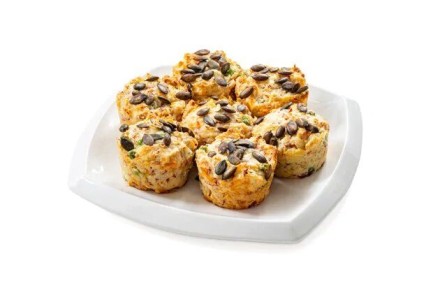 Необычные кексы с сыром и колбасой: просто и вкусно