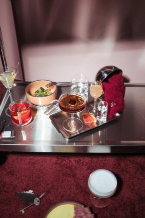 На Покровке открывается новый караоке-бар Nomer от создателей «Ровесника»