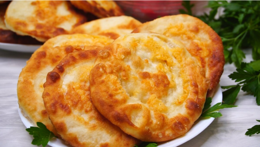 Сырные лепешки на кефире: быстро и вкусно