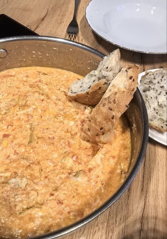 Менемен по-турецки: как создать яичницу, полную вкуса и аромата