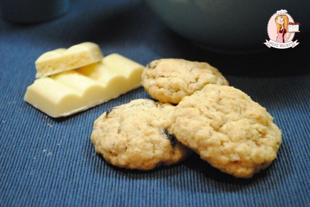 Вкусное овсяное печенье с белым шоколадом: идеальное лакомство для всей семьи