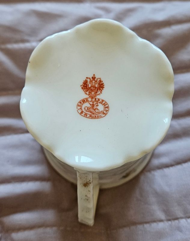 Тайны антикварного фарфора: Гарднер или Кузнецов?