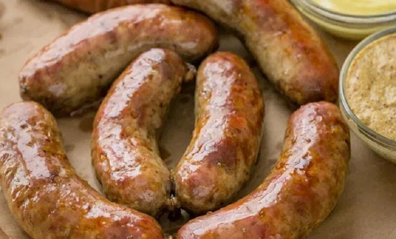 Как приготовить сардельки дома по простому деревенскому рецепту