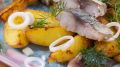 Необычное сочетание: скумбрия с молодым картофелем и луком