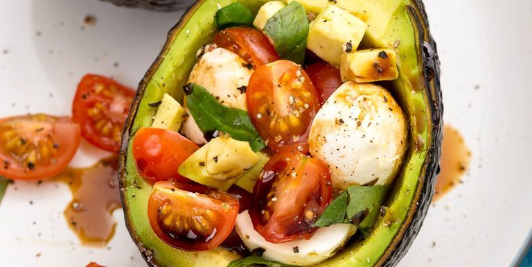 Необычные салаты с авокадо, которые удивят ваш вкус