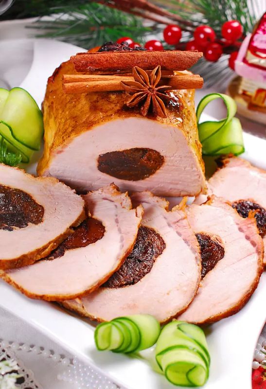 Вкусная банкетная свинина с черносливом: идеальный вариант для любого торжества