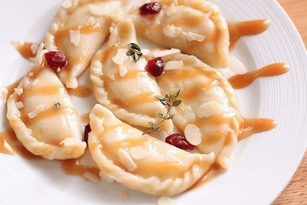 Вареники с яблоками: Секреты домашнего угощения