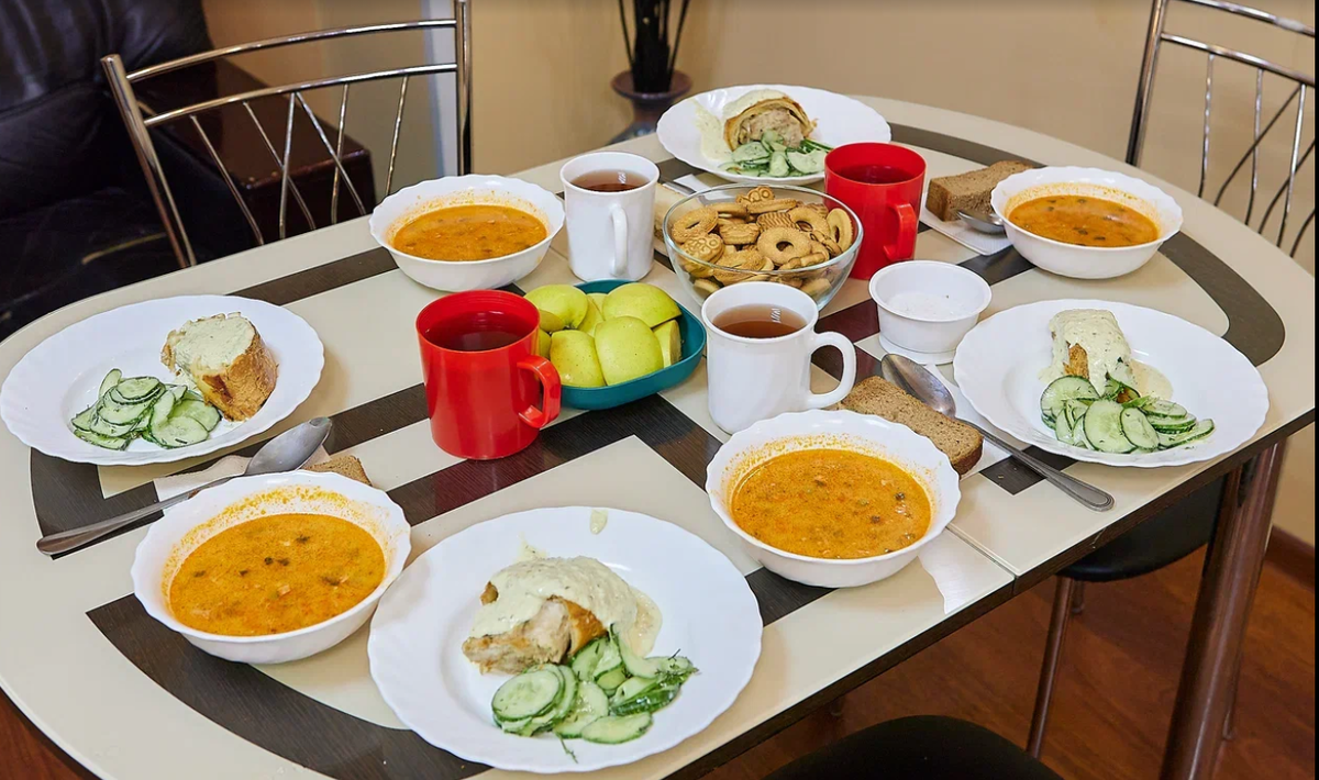 Как правильно питаться пожилым: особенности и советы для здоровья на каждый день