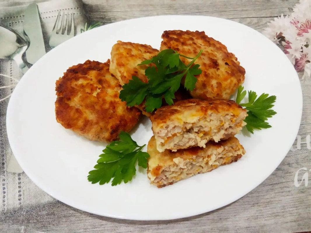 Секреты приготовления сочных котлет из капусты и фарша