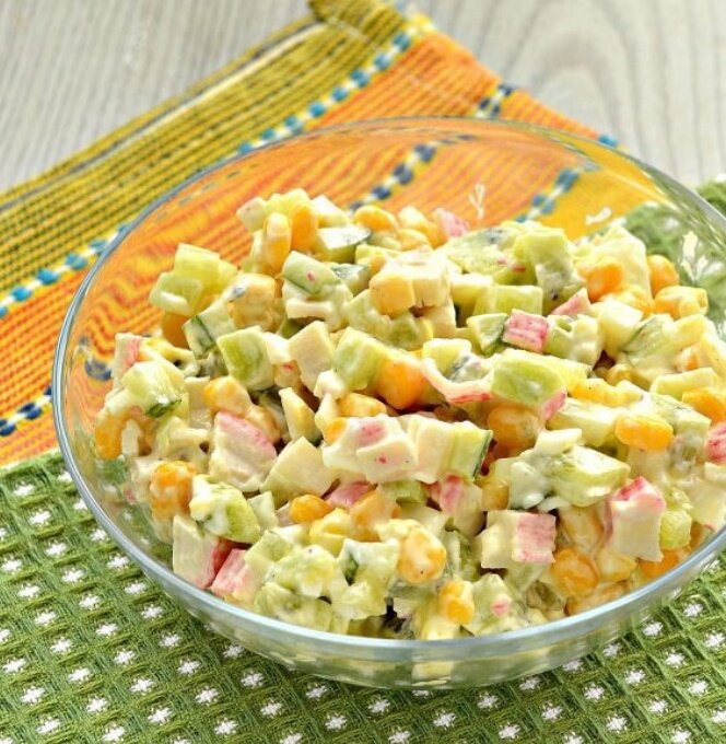 Крабовый салат с киви: свежий взгляд на классическое блюдо