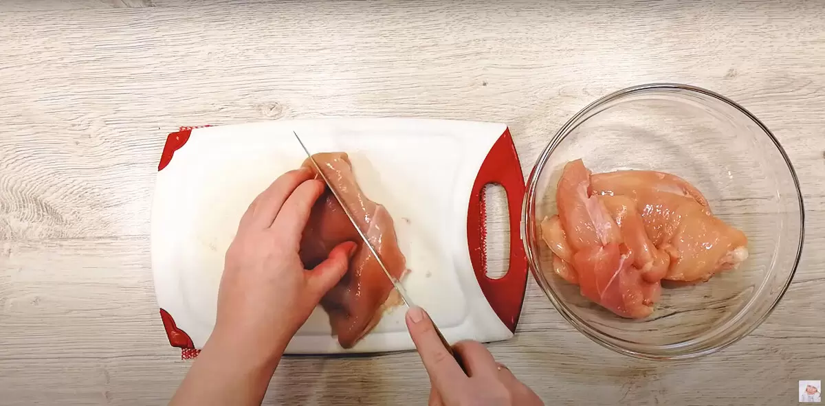 Вкусные полоски куриного филе: простое и аппетитное угощение