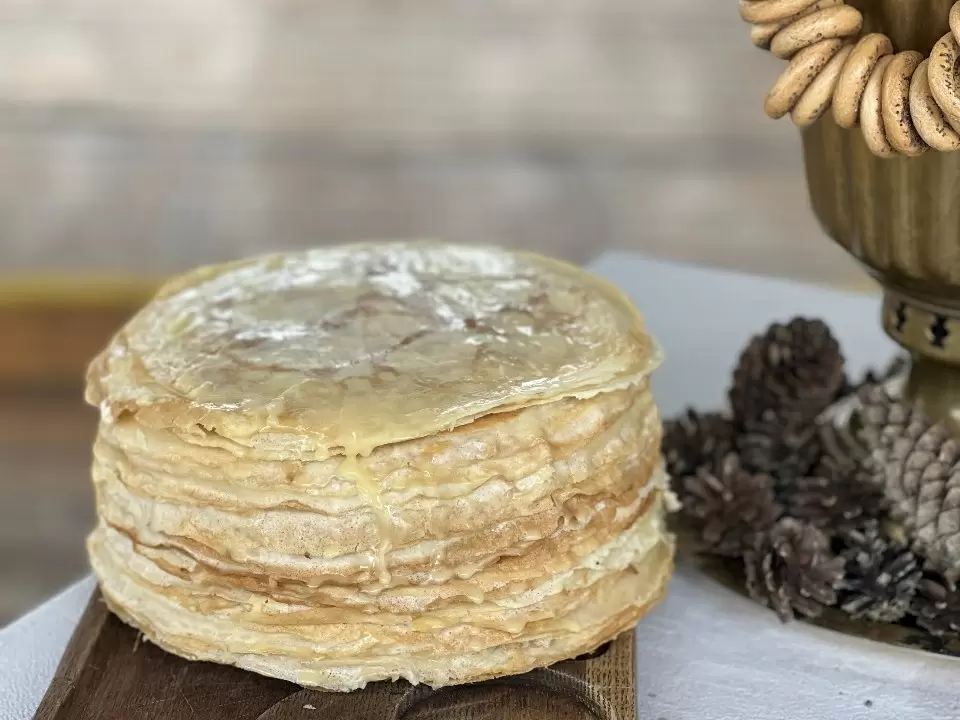 Блины на сметане: быстрый и вкусный завтрак за 15 минут