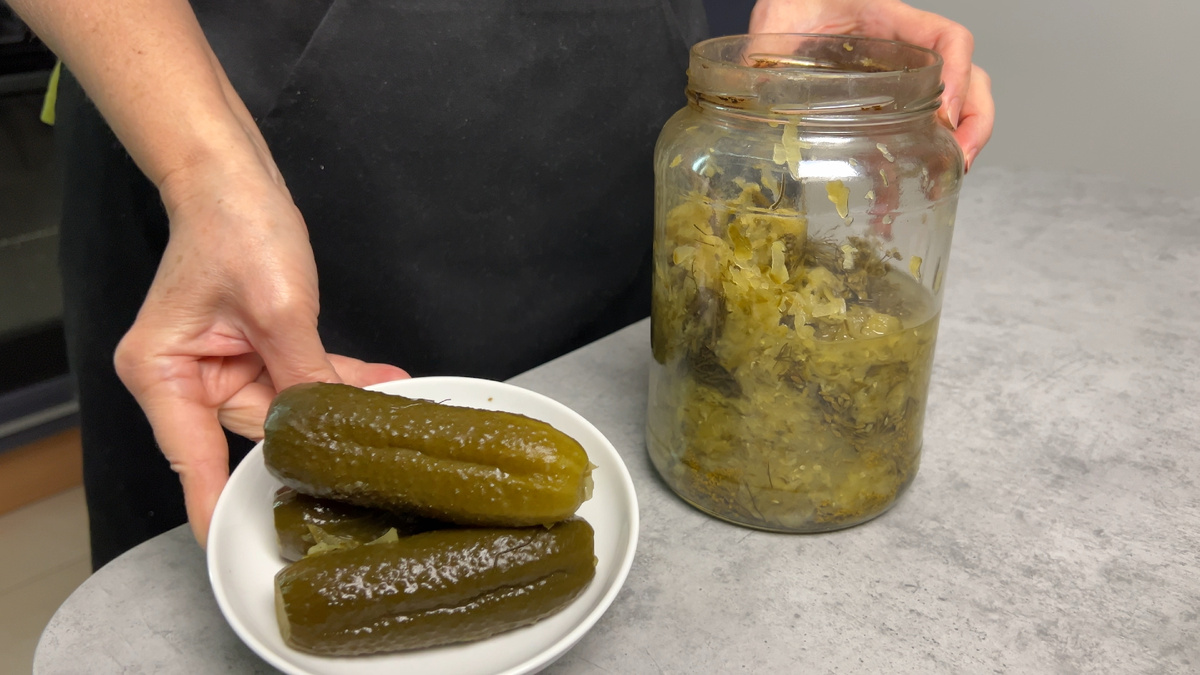 Соленые огурцы, о которых все говорят: секреты хранения и вкуса